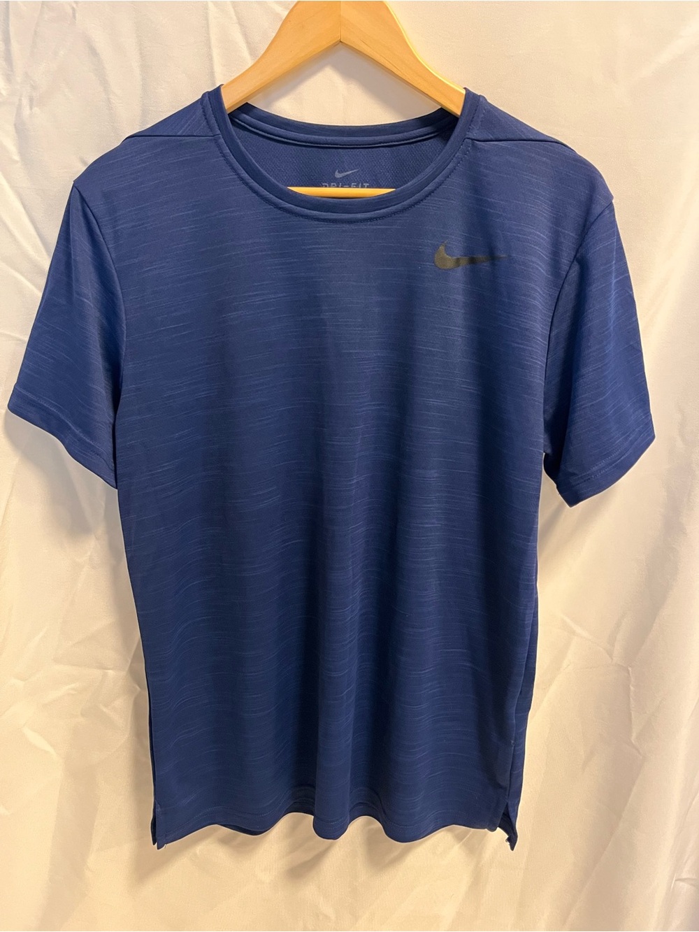 Nike Men’s Short Sleeve Performance Tee in Royal Blue